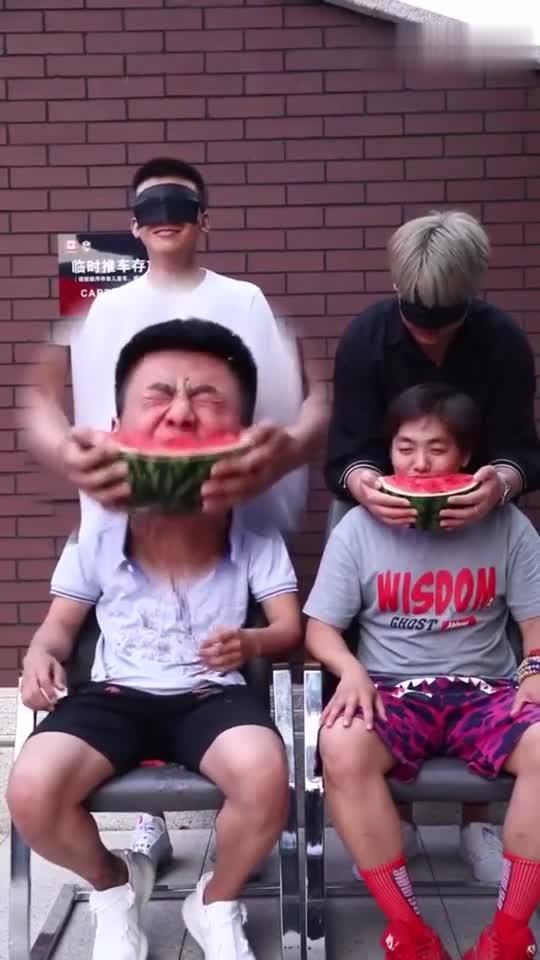 瓜哥带你吃瓜搞笑视频,搞笑视频盘点